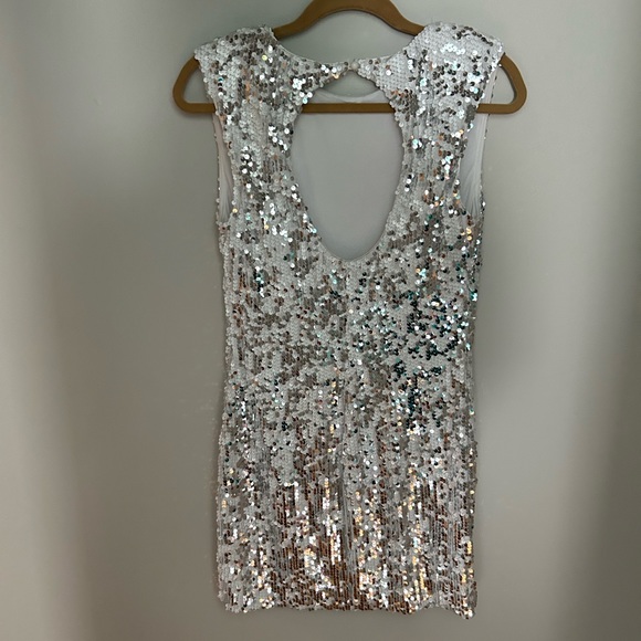 Vintage White and Silver Sequin Dress - Picture 2 of 4